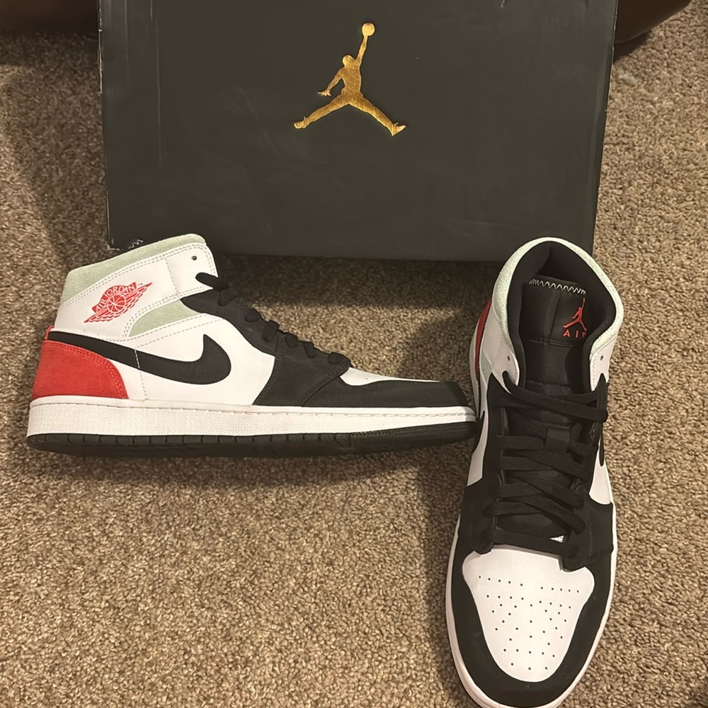 NIKE Air Jordan high tops. Men’s 12. Perfect condition. Never worn